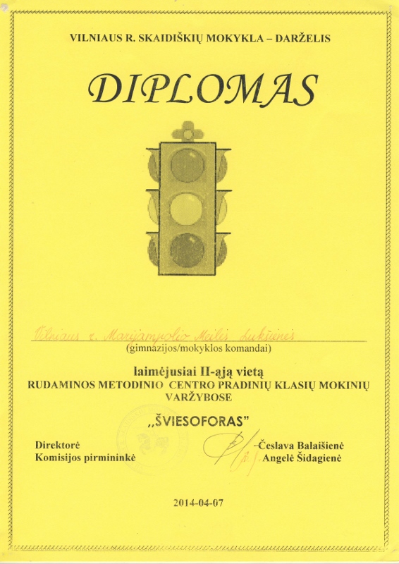 diplomas2014-04-07-566x800